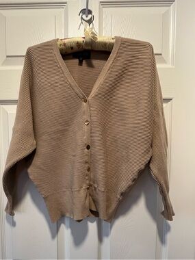 Truth by Republic Textured Fitted Cardigan 
Size: Large 
Color: Beige